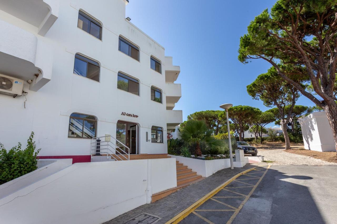 Host Wise - Bright Cozy Flats W Terrace & Pool Lejlighed Quarteira Eksteriør billede