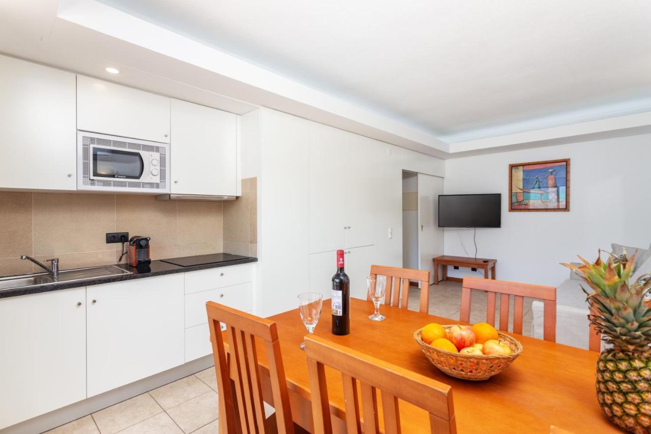Host Wise - Bright Cozy Flats W Terrace & Pool Lejlighed Quarteira Eksteriør billede