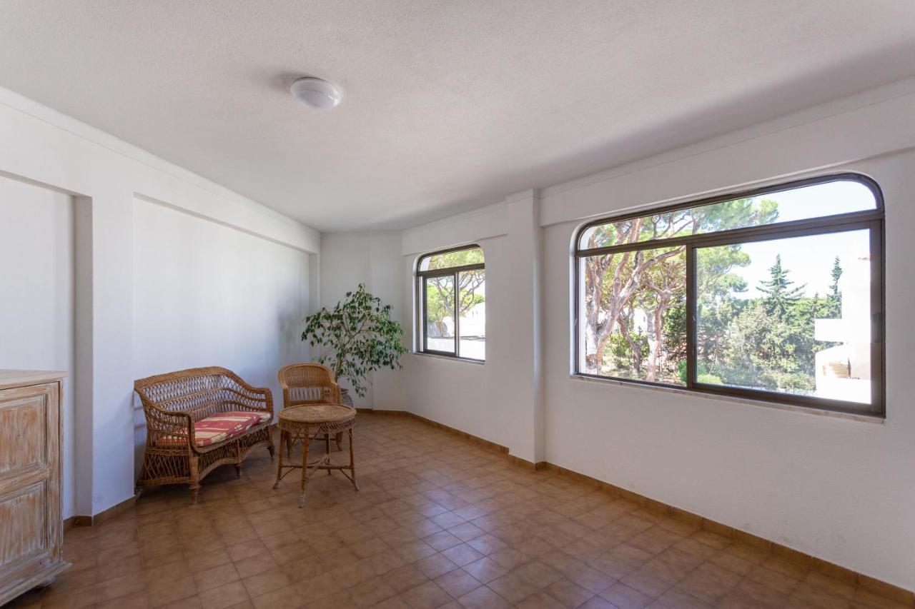 Host Wise - Bright Cozy Flats W Terrace & Pool Lejlighed Quarteira Eksteriør billede